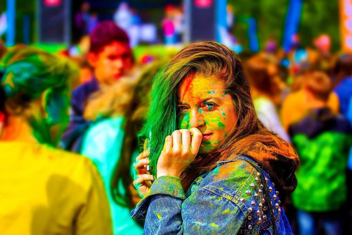 the festival of colors 2374421 1920 1