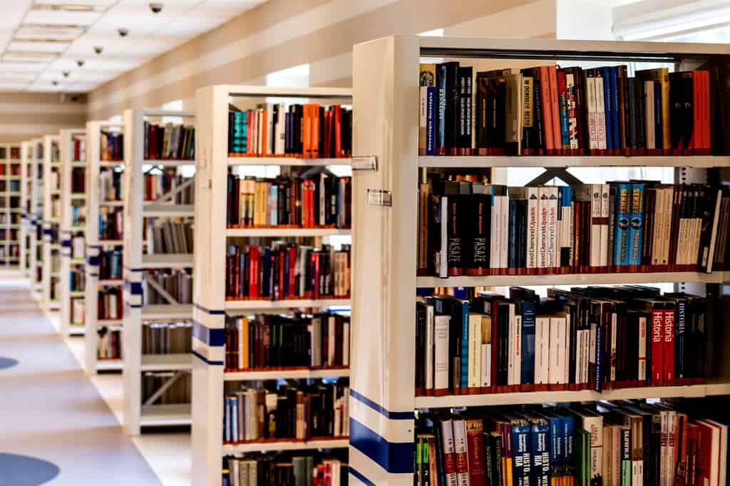bookcase books bookshelves 256541_result